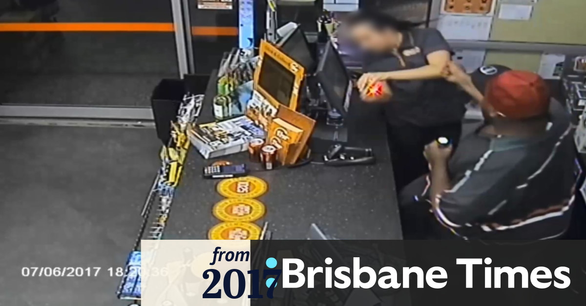 Woman attacked after bottle shop robbery in Brisbane's north